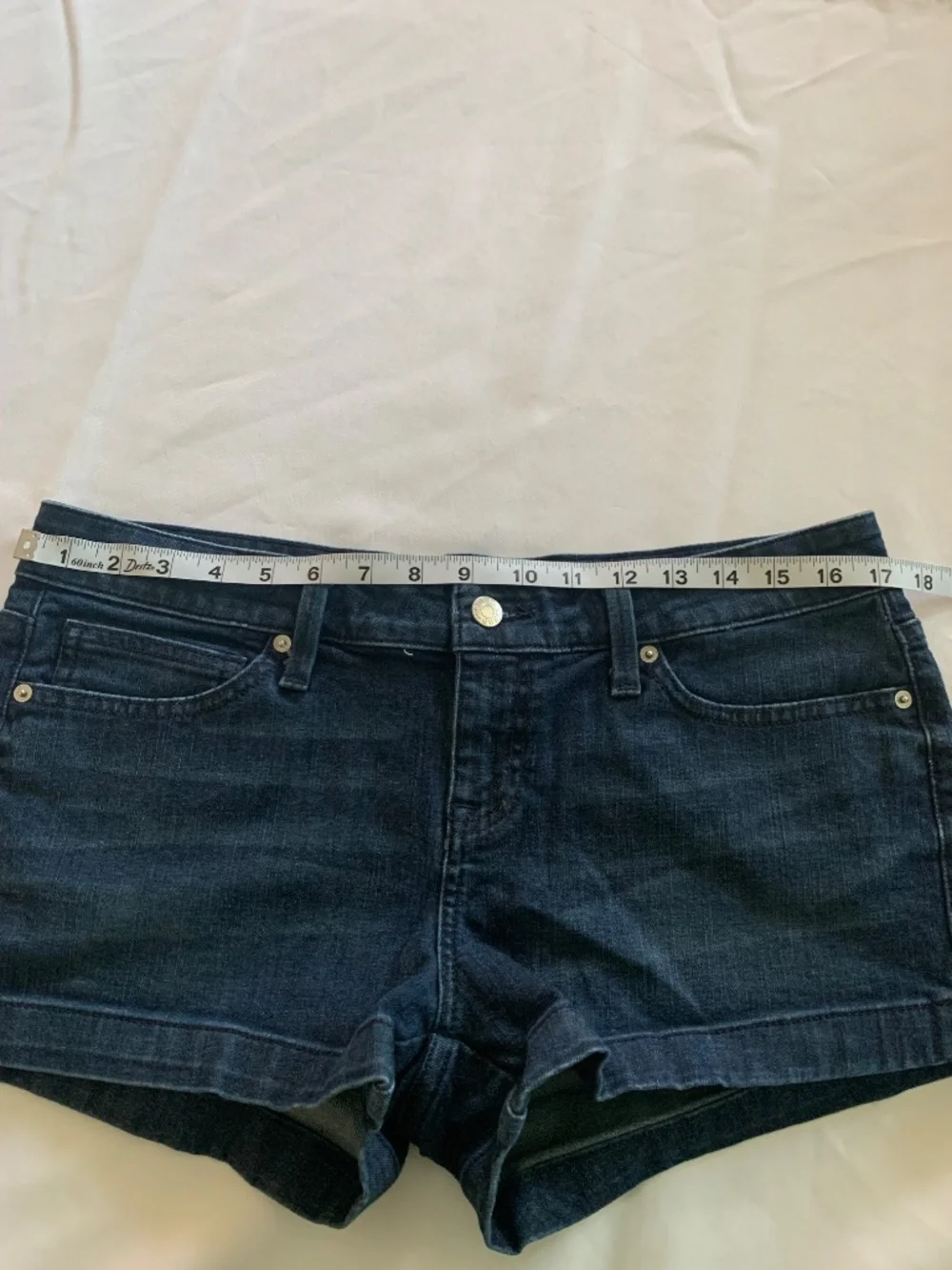Guess Low Rise Dark Indigo Wash Denim Shorts Stretch Pockets Size 31 Y2k